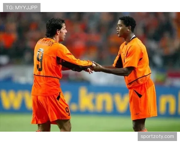 哈兰德vs范尼：禁区嗅觉与效率技术风格对比