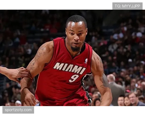 场均抢断+拦截数据领先：帕利尼亚的巅峰表现