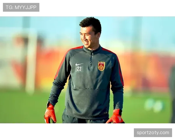 库杜斯欧冠一战成名：阿贾克斯新星如何闪耀欧洲赛场